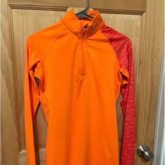Nike Tops - Women’s Size Small Nike Therma-Fit Long Sleeve 3/4 Zip Shirt